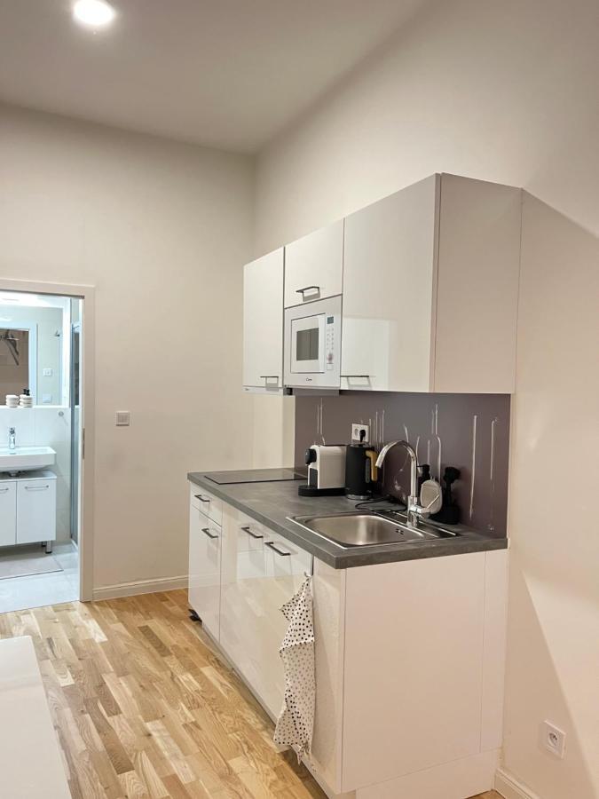New Apartments Chain Florenc براغ المظهر الخارجي الصورة